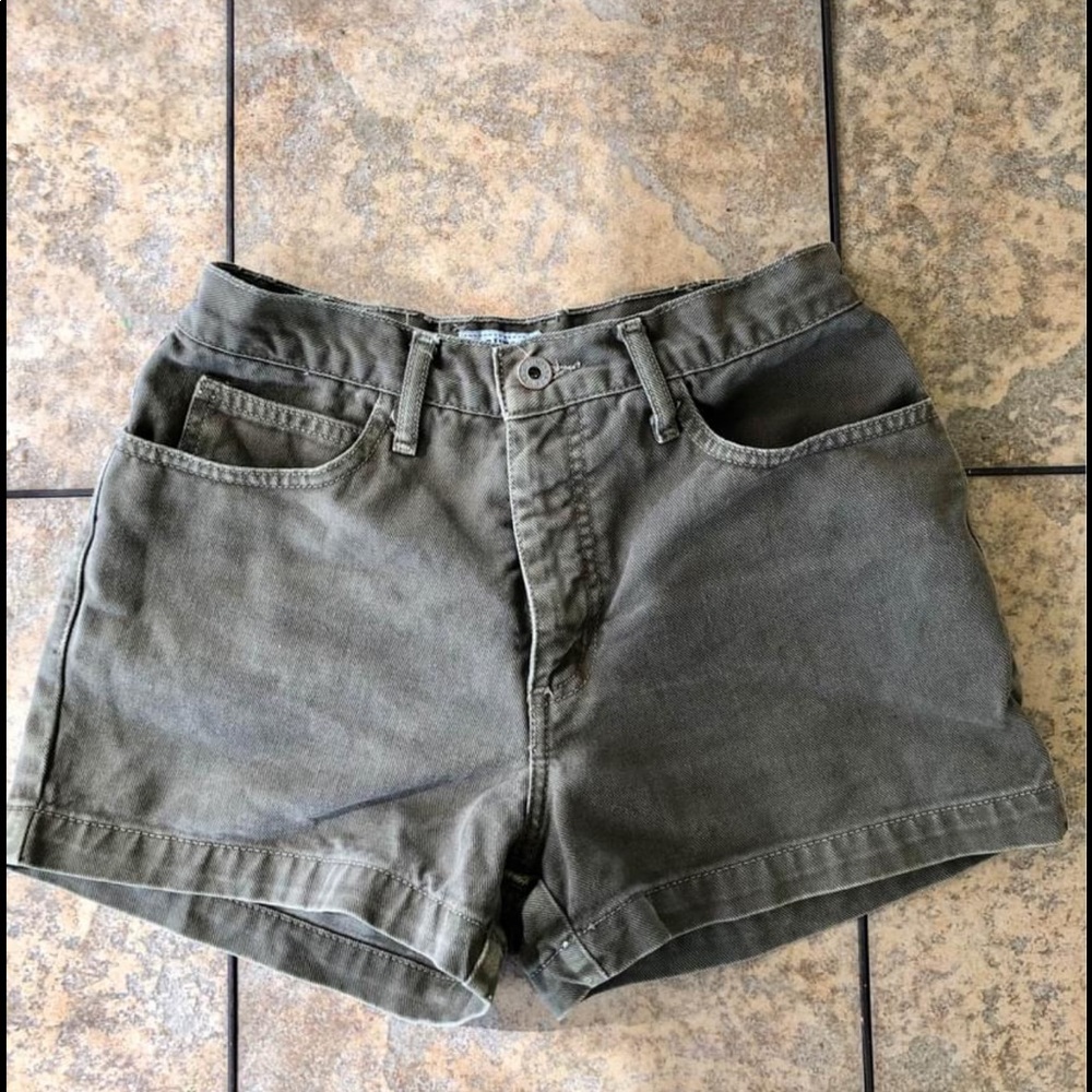 Vintage guess shorts- size 28